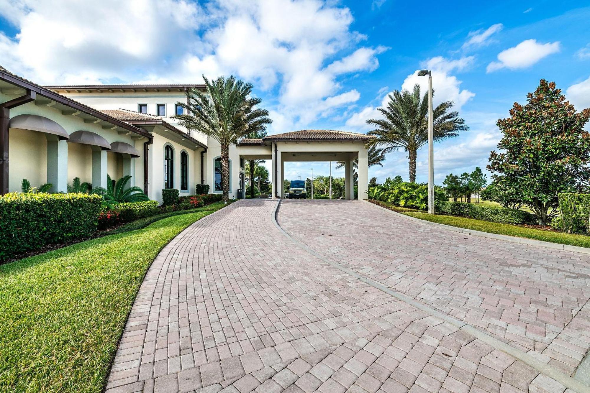 Stunning 5 Bedroom House Near Disney Davenport Exterior photo